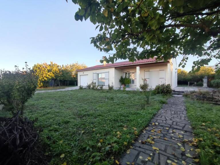 Maison À Vendre — photo 1