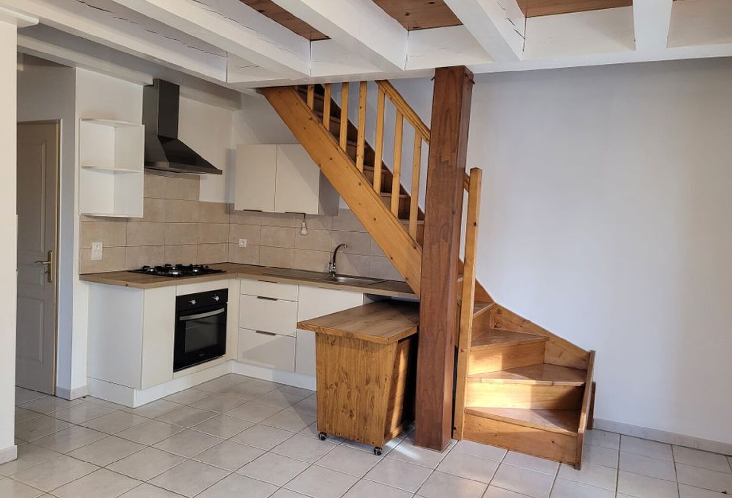 Appartement de 60m2 à louer sur Chauzon — photo 1