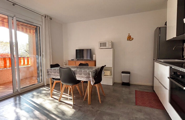 Appartement T2/3 traversant à vendre Les Lecques (Saint-Cyr-sur-Mer) Terrasse À 8 min à pied de la plage — photo 4