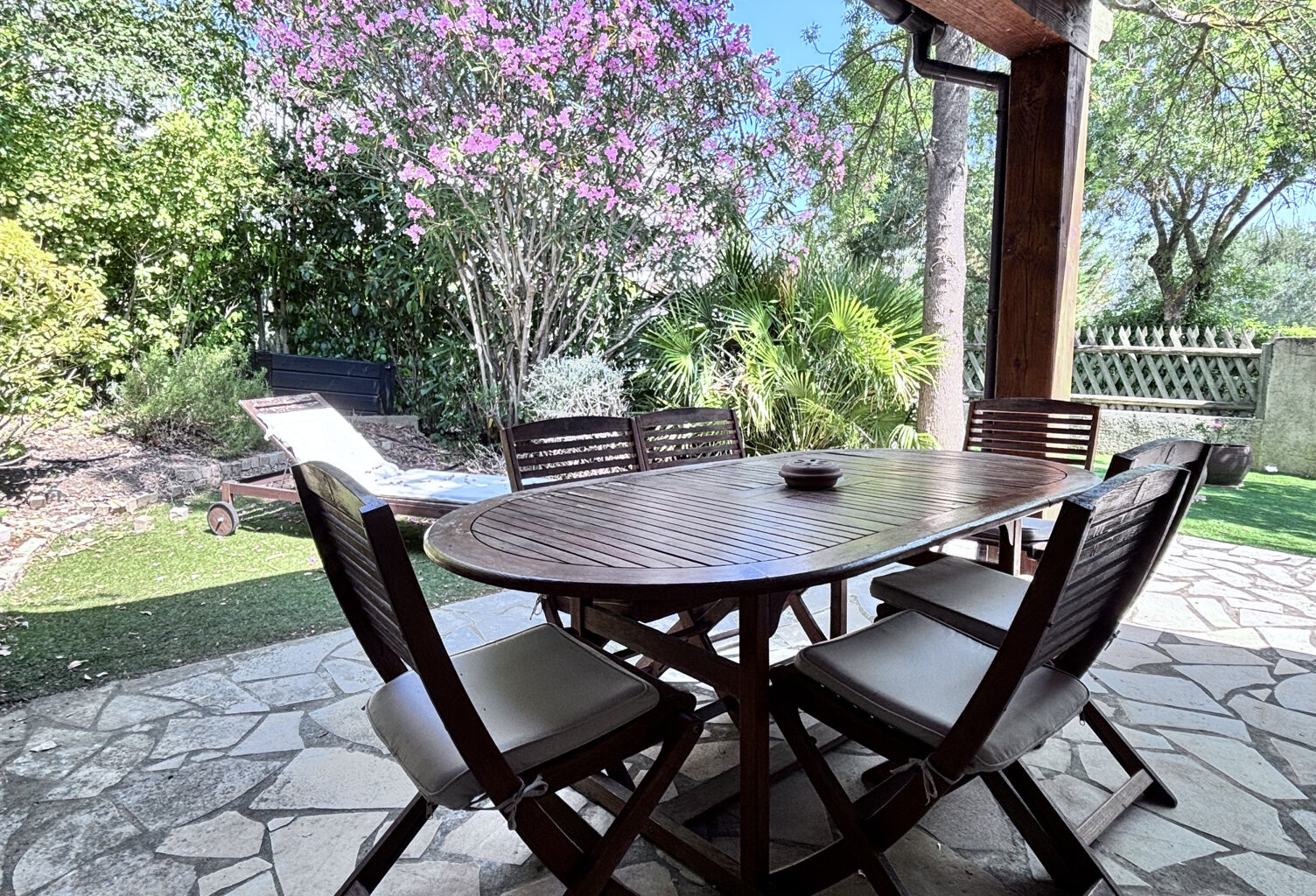Exclusivité - Mini-villa T3 avec jardin de 110 m2, piscine et parking privatif Le Beausset — photo 1