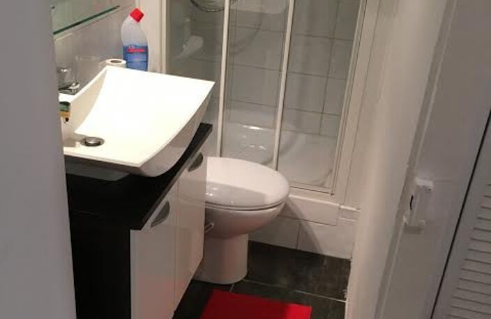 1 PIECE 20.29 M2 STUDIO - AIX RUE VAN LOO — photo 4