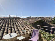 BEAU T2  MEUBLE CENTRE VILLE EN DUPLEX AVEC TERRASSE Rue Puits neuf — photo 2