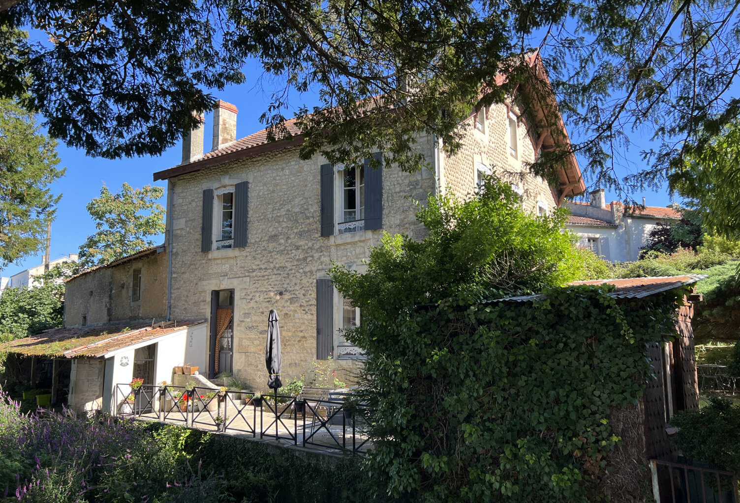 Maison atout charme st jean d'Angély — photo 1