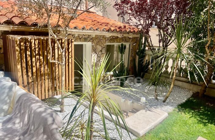 AJACCIO (20), AJACCIO en CENTRE-VILLE – SUPERBE APPARTEMENT T4 AVEC TERRASSE, JARDIN ET JACUZZI — photo 5