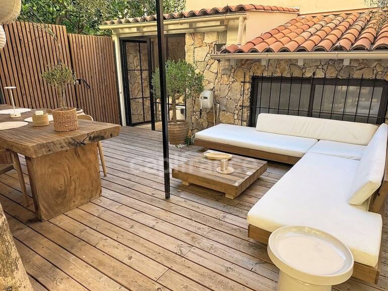 AJACCIO (20), AJACCIO en CENTRE-VILLE – SUPERBE APPARTEMENT T4 AVEC TERRASSE, JARDIN ET JACUZZI — photo 1