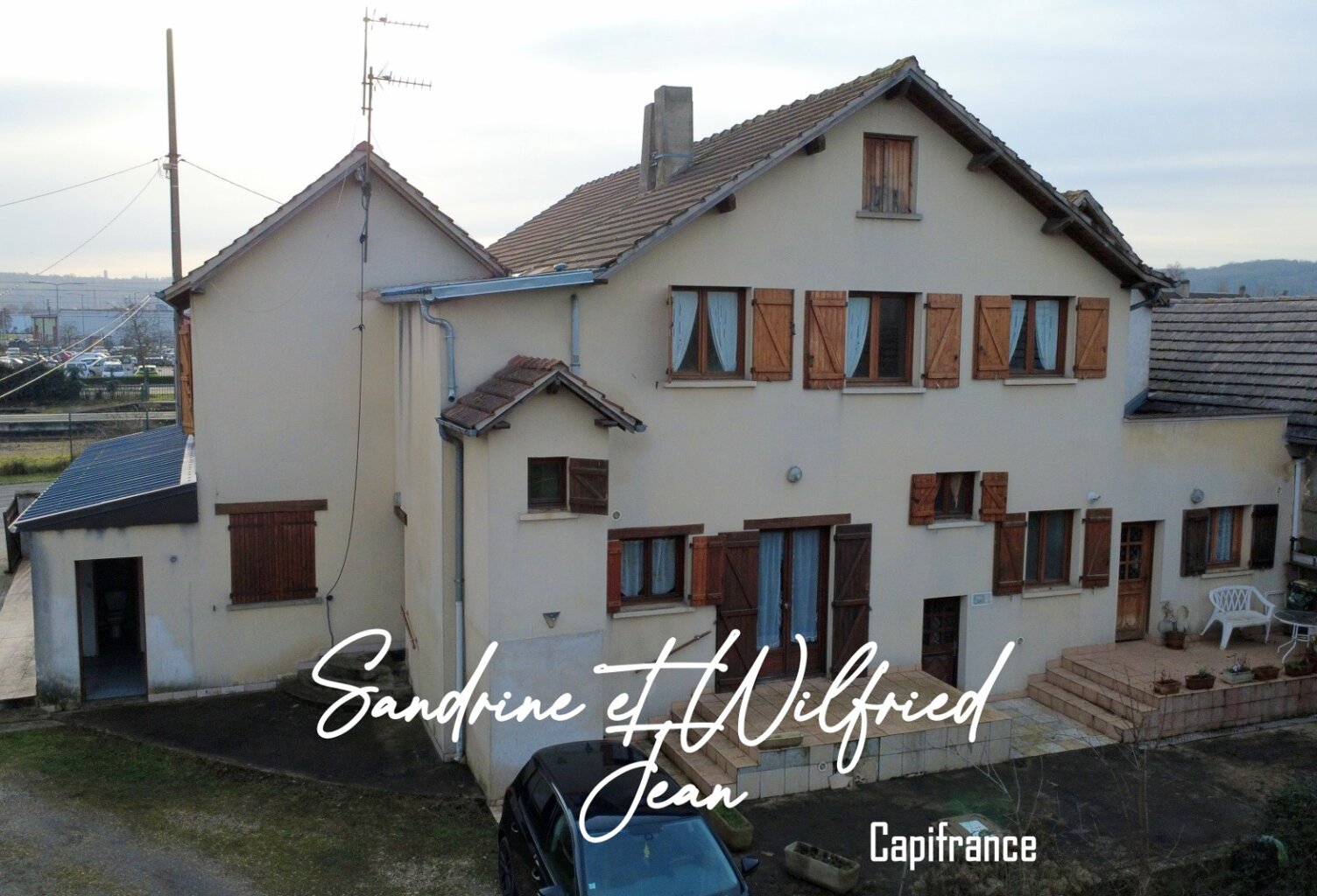LE VAL D'HAZEY (27) – AUBEVOYE - IMMEUBLE DE RAPPORT – 5 LOGEMENTS, 4 GARAGES – FORT POTENTIEL — photo 1