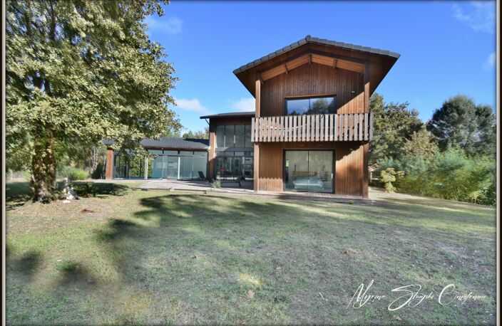 Villa contemporaine à vendre 6 pièces Mimizan(40) de 198 m² quartier paisible — photo 3