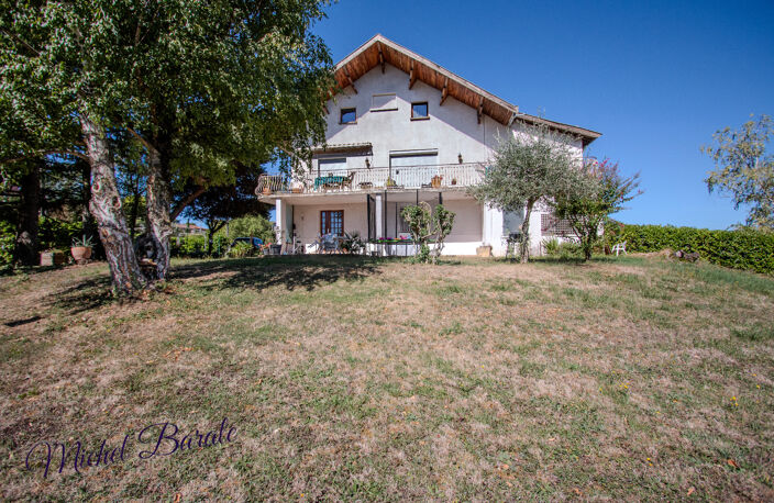 DARDILLY – PROPRIÉTÉ FAMILIALE DE 222 M² – 6 CHAMBRES – T2 INDÉPENDANT – TERRAIN DE 1 647 M² – VUE PANORAMIQUE — photo 3
