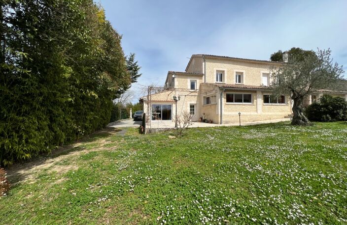 Dpt Gard (30), à vendre ALES maison P5 de 210 m² - Terrain de 1 700,00 m² — photo 3