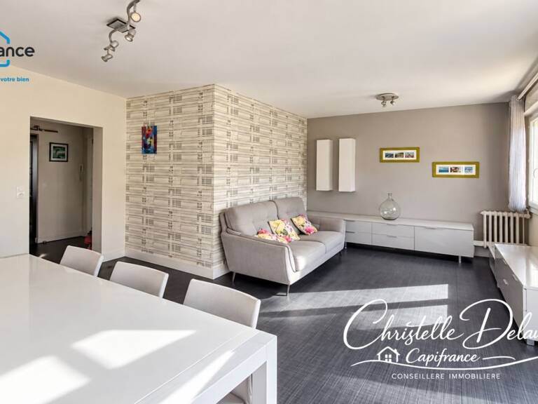 Appartement lumineux de 66 m² en hyper-centre de Laval – Le confort d’un quotidien privilégié ! — photo 1