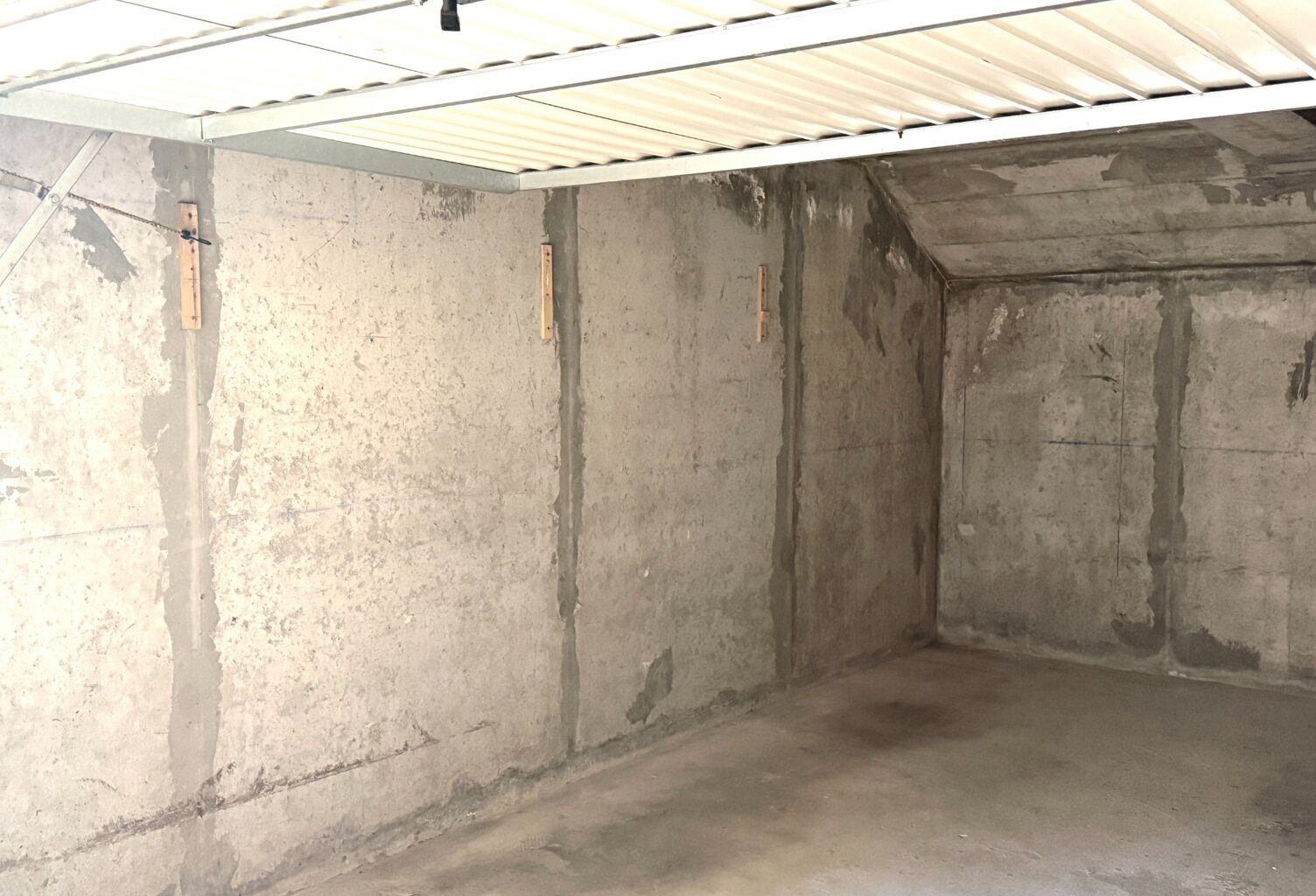 PORNICHET  REMBLAI  GARAGE FERMÉ -  SÉCURISÉ DE 18 M² FACE MER — photo 1