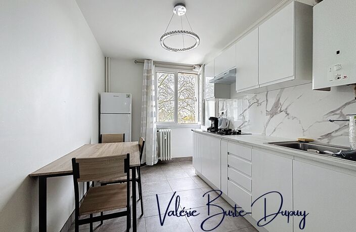 Appartement à vendre ORLEANS BANNIER BLOSSIERE 4 pièces 88m2 avec 3 chambres, balcon et stationnents — photo 4