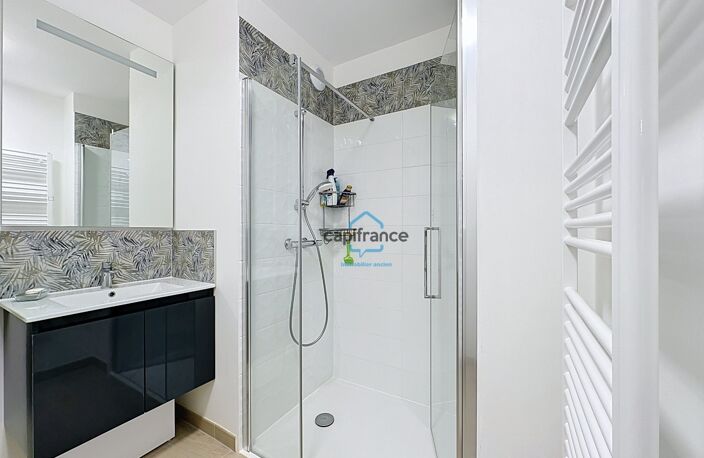 À vendre à La Rochelle, Maison récente de 88m² avec 3 chambres, jardin et double garage — photo 5