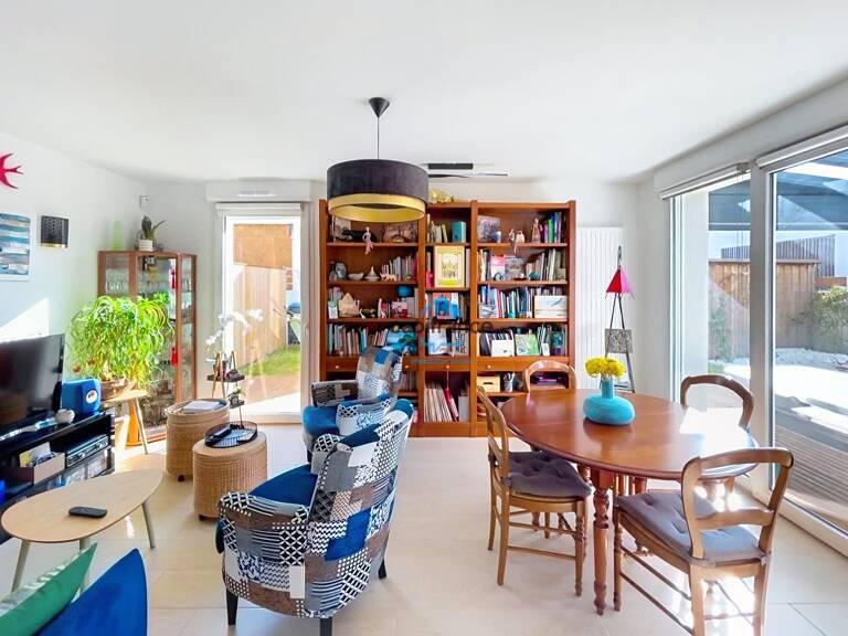 À vendre à La Rochelle, Maison récente de 88m² avec 3 chambres, jardin et double garage — photo 1