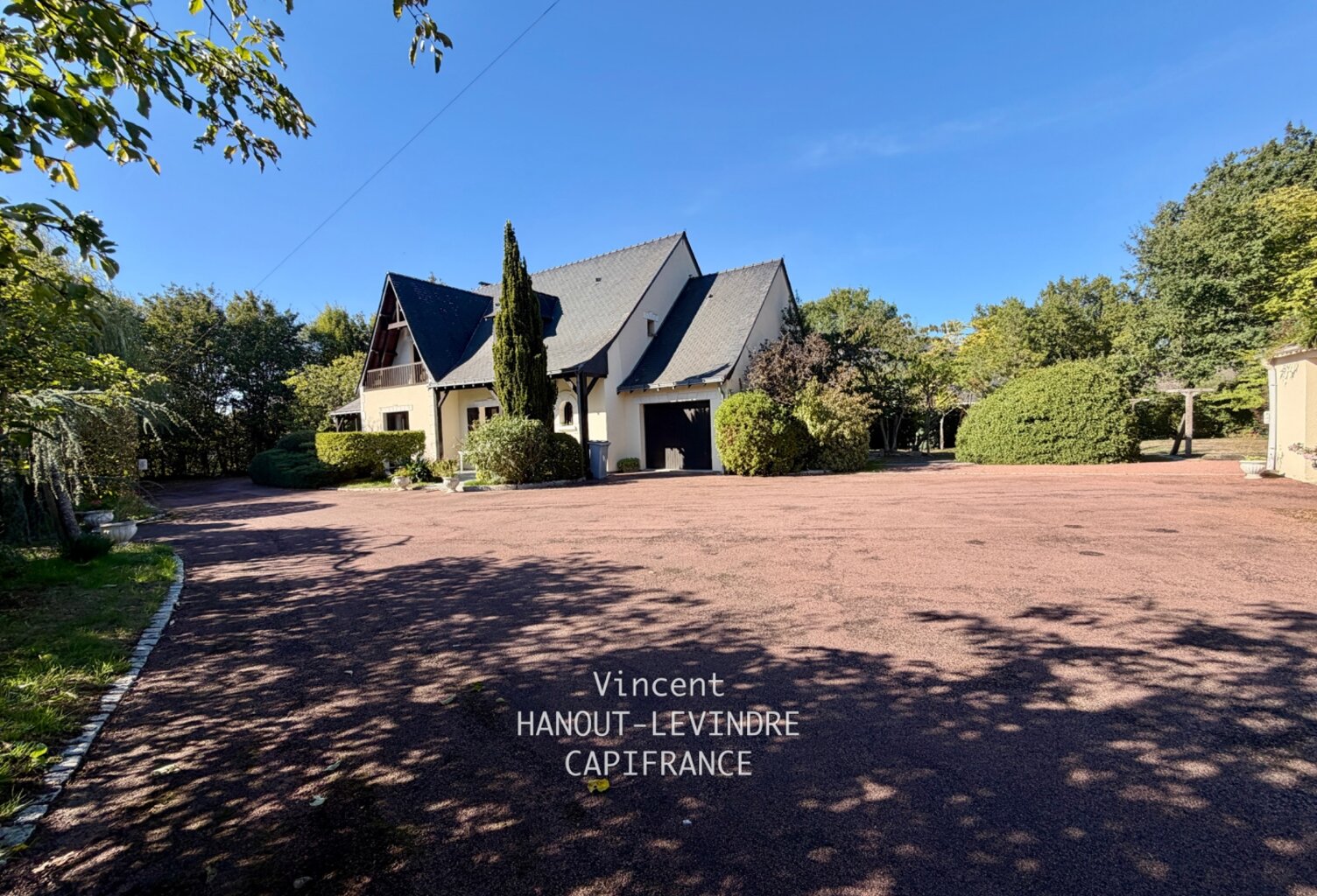 Maison à vendre 7 pièces FENEU (49) — photo 1