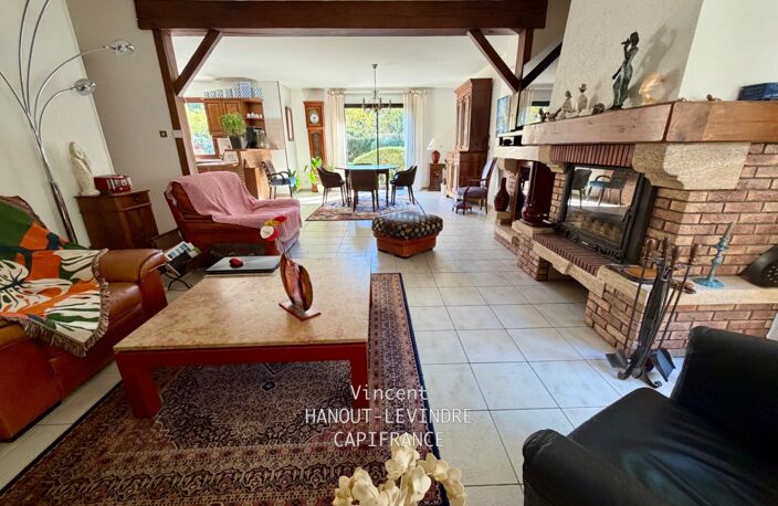 Maison à vendre 7 pièces FENEU (49) — photo 2