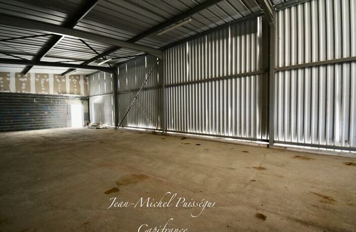 à vendre MONTREJEAU (31), Entrepôt et Bureaux de 250m2 Terrain 5900m2, Entrée Autoroute — photo 5