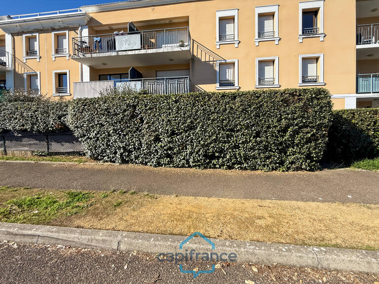 Dpt Landes (40), à vendre AIRE SUR L'ADOUR Appartement T2 de 40m² habitables en rez-de-chaussée + jardin de 35 m² et place de parking privative, proche du centre-ville et au calme — photo 1