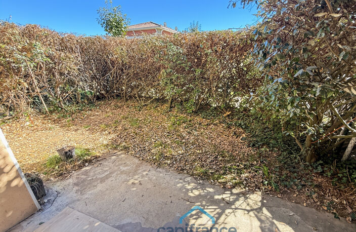 Dpt Landes (40), à vendre AIRE SUR L'ADOUR Appartement T2 de 40m² habitables en rez-de-chaussée + jardin de 35 m² et place de parking privative, proche du centre-ville et au calme — photo 4