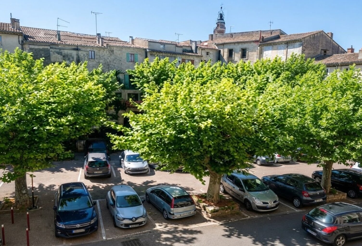Dans un Hôtel Particulier au centre de Sommières : Appartement Bourgeois refait à neuf  ! — photo 1