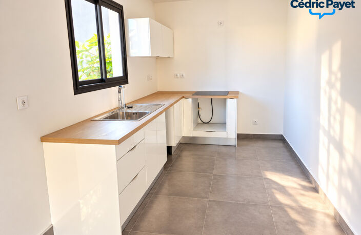 Maison à vendre 4 pièces SAINT PIERRE (97410) — photo 2