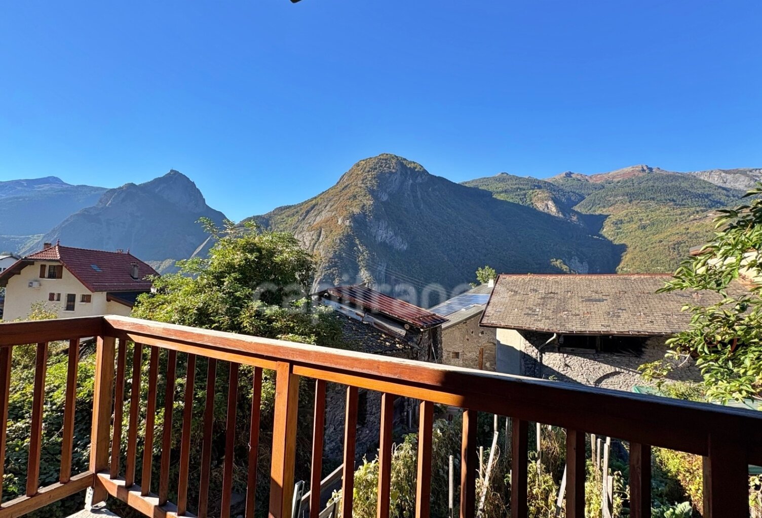 Maison à vendre 5 pièces en Savoie (73), parking, locations — photo 1