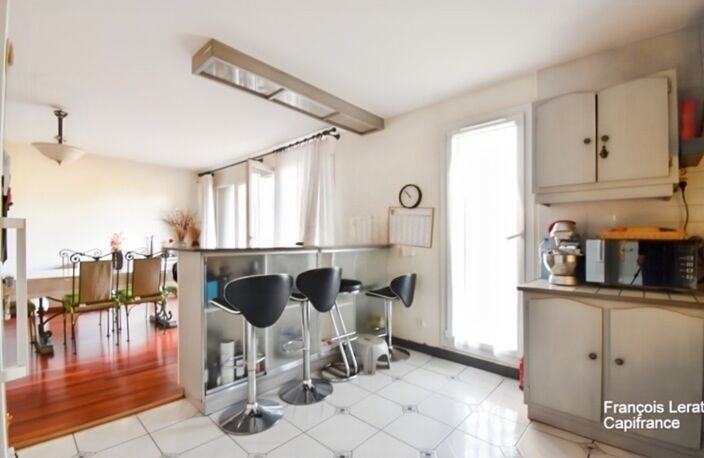 Appartement à vendre 5 pièces proche Mairie de THIAIS (94)– Appartement de 5 pièces avec une cave et une place de parking – 95,29 m2 loi Carrez - 350 000 € honoraires d’agence inclus — photo 4