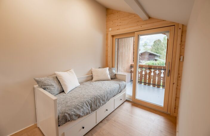 Haute Savoie (74), à vendre SAMOENS - Domaine skiable Grand Massif - Appartement T2 mezzanine 51 m² — photo 4