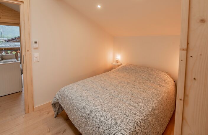 Haute Savoie (74), à vendre SAMOENS - Domaine skiable Grand Massif - Appartement T2 mezzanine 51 m² — photo 5