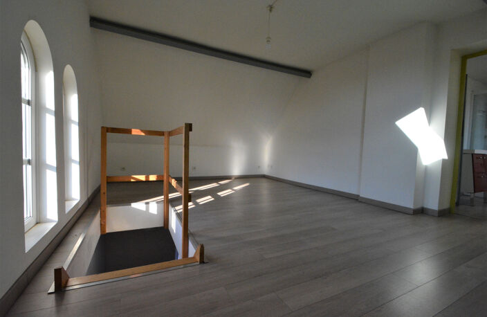 Dpt Nord (59), à louer VALENCIENNES appartement T2 de 37 m² — photo 5