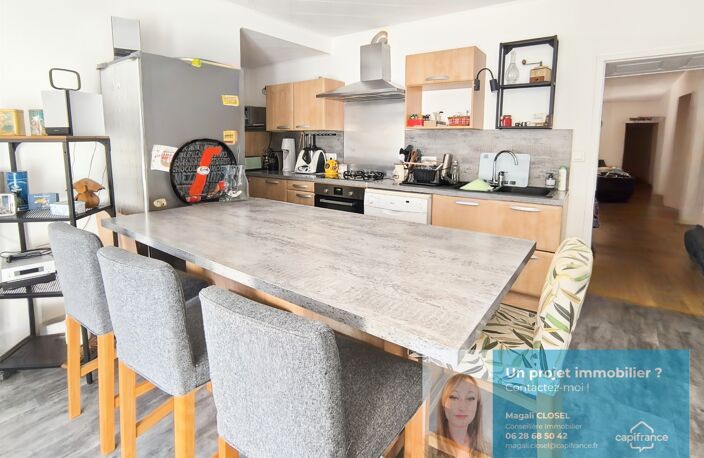 Ensemble immobilier rénové avec jardin, dépendances et potentiel – Centre de Conliège — photo 3
