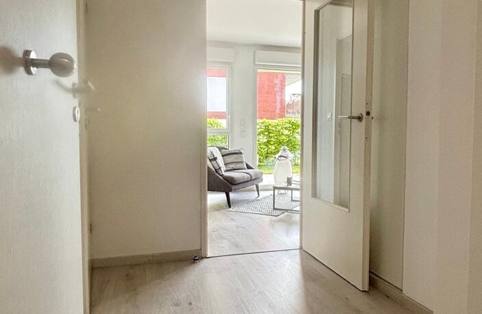 Appartement 2 pièces 41m2  terrasse et place de stationnement PMR BAISIEUX (59) — photo 4