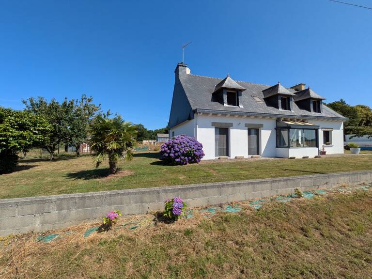 GUERN JOLIE MAISON DE 170M² AVEC VIE DE PLAIN PIED 7 PIECES GARAGE ET ATELIER PARCELLE DE 5150M² ENVIRON — photo 1