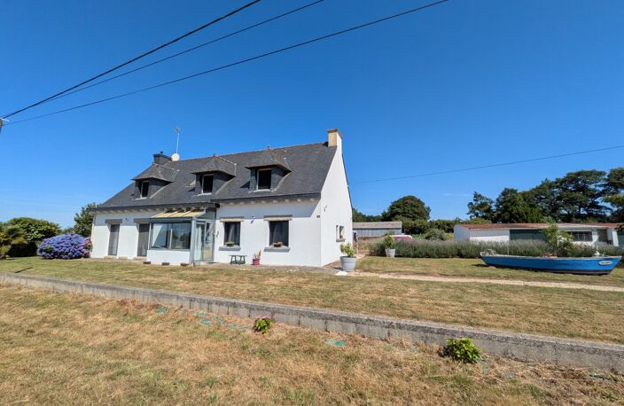 GUERN JOLIE MAISON DE 170M² AVEC VIE DE PLAIN PIED 7 PIECES GARAGE ET ATELIER PARCELLE DE 5150M² ENVIRON — photo 2
