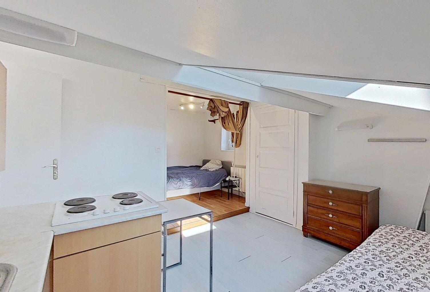 18 rue du Bocage Lyon 69008 - T1 Meublé - 490 €CC — photo 1