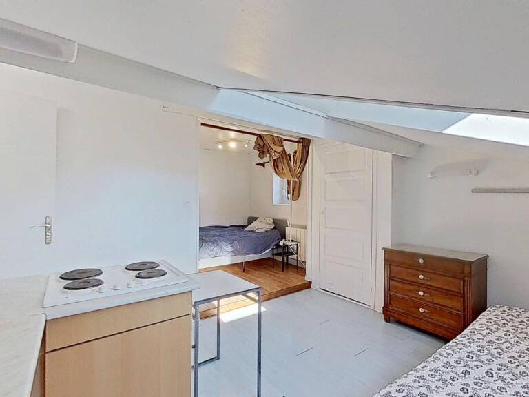 18 rue du Bocage Lyon 69008 - T1 Meublé - 490 €CC — photo 1