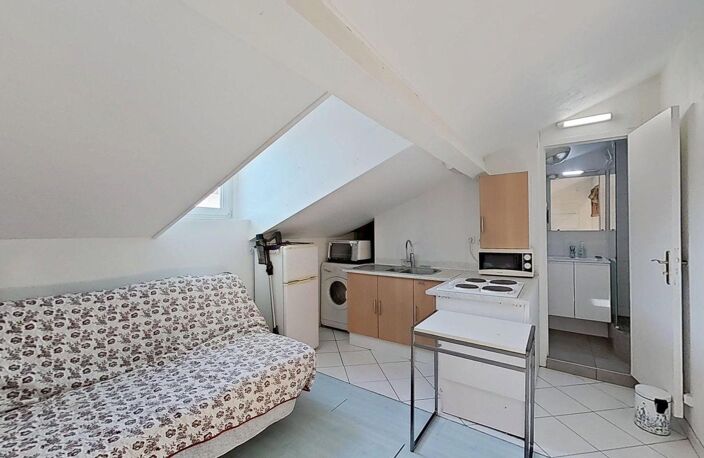 18 rue du Bocage Lyon 69008 - T1 Meublé - 490 €CC — photo 2