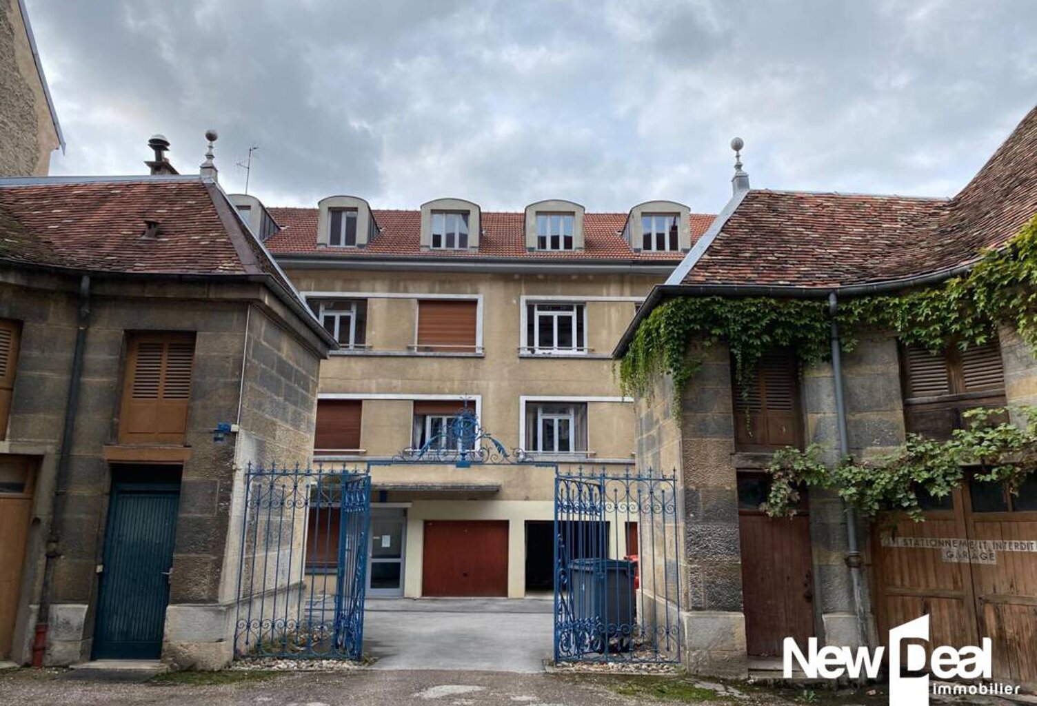 EXCLUSIVITÉ BOUCLE, POUR INVESTISSEURS, LOT DE 2 STUDIOS VENDUES LOUÉS MEUBLÉS — photo 1