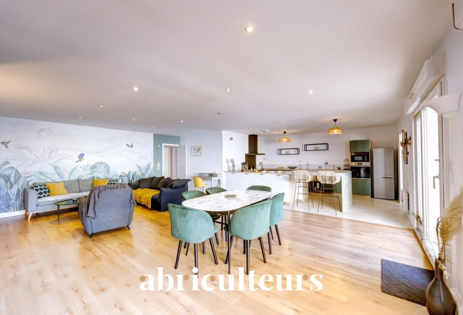 Maison 5 pièces 155 m² avec piscine en vente à Cognac 16100 — photo 1