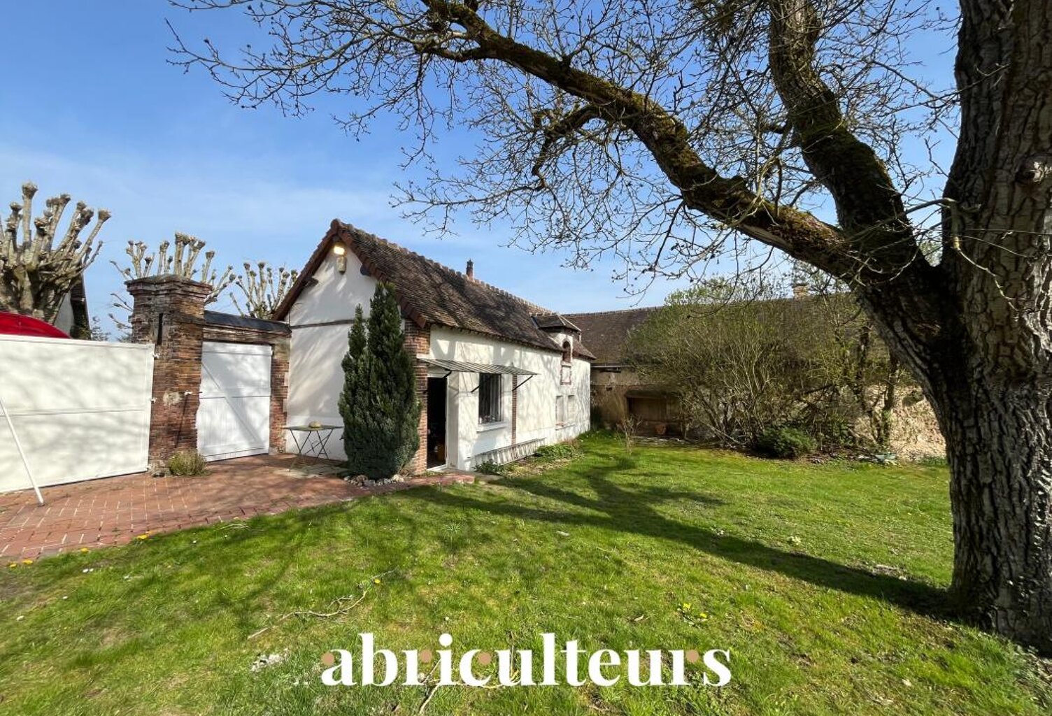 Maison prestigieuse du XIXe rénovée en vente à Croisilles (28210) — photo 1