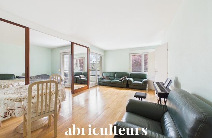 Appartement – 84,78 m² – 4 pièces – Nogent-sur-Marne — photo 2