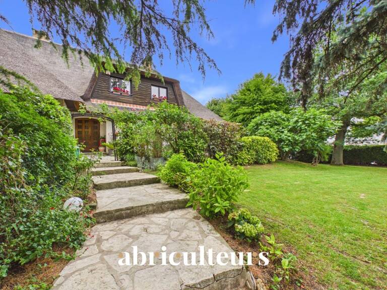 Magnifique Propriété Familiale de charme de 310 m² avec piscine et magnifique jardin arboré en vente à Yerres (91) — photo 1