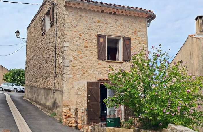 Spacieuse maison de village avec extérieurs et garages — photo 4