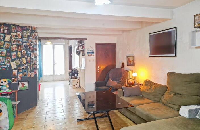 Spacieuse maison de village avec extérieurs et garages — photo 5