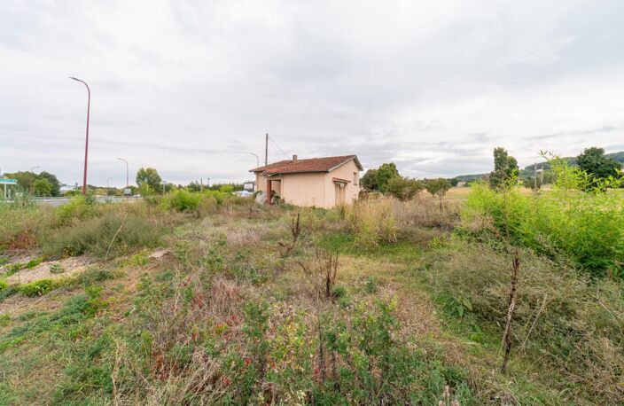 Maison - 70 m² - Sainte-Livrade-sur-Lot (47) — photo 2