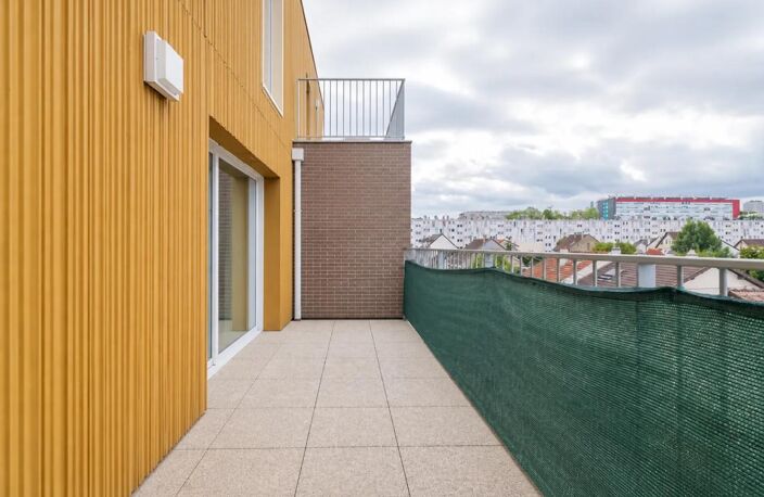 Appartement de 4 pièces de 72 m² à Livry-Gargan — photo 2