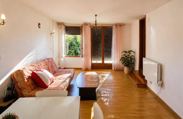 Maison de 8 pièces de 180 m² divisée en 4 appartements — photo 3