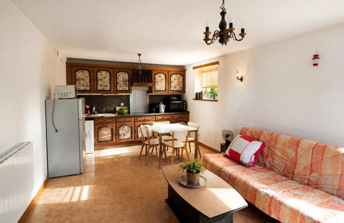 Maison de 8 pièces de 180 m² divisée en 4 appartements — photo 4
