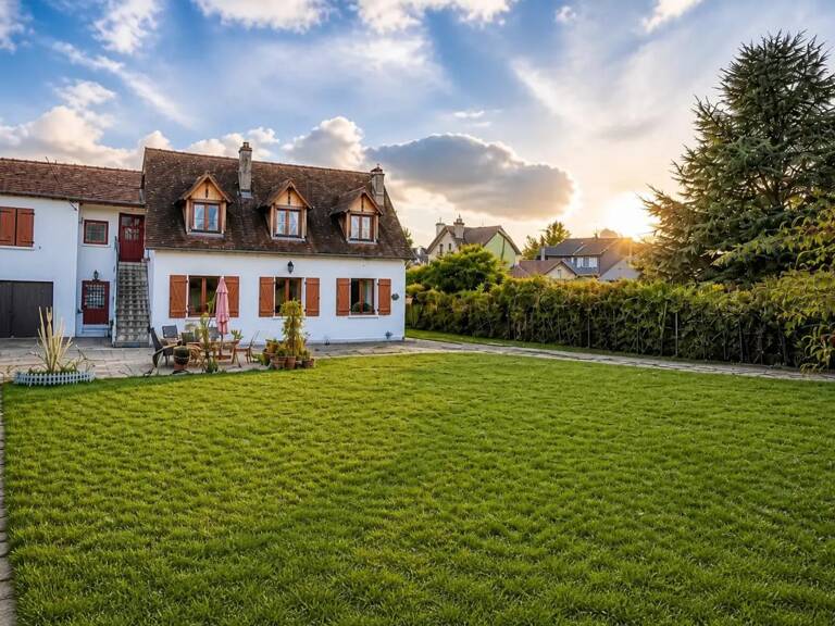 Maison de 8 pièces de 180 m² divisée en 4 appartements — photo 1