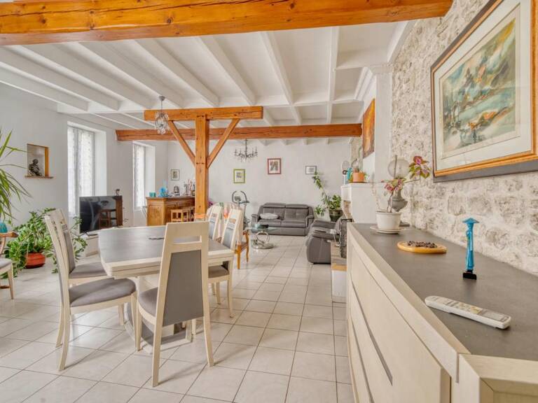 Maison de 8 pièces de 193 m² à Saujon — photo 1